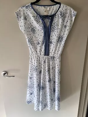 Theris Melbourne Vintage Dress Size 10 • $9.99