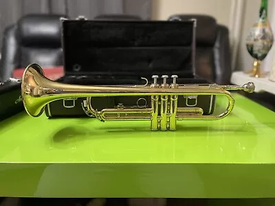 Yamaha YTR-2320  Trumpet Brass Used With Hard Case And Mouthpiece From Japan • $90.45