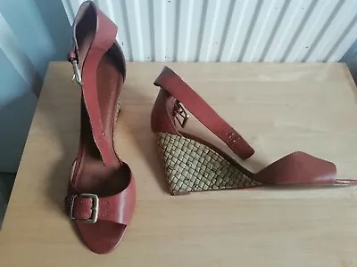 £20 • Buy Light Brown Leather Wedges From ZARA UK7/40