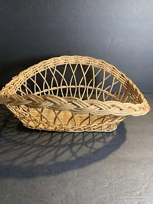 Vintage Woven Wicker Bread Basket~10”x9” Rustic French Country Farmhouse~Harvest • $28.83