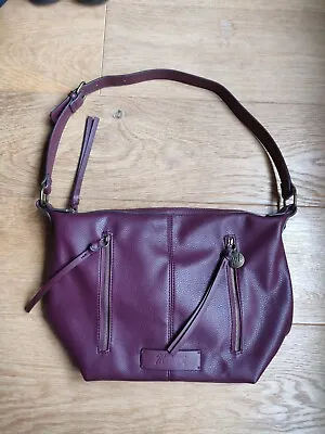 Mantaray Hand Bag • £5