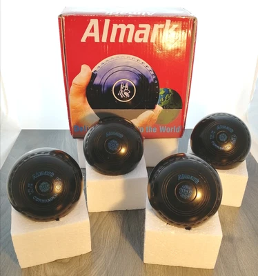 £29.95 • Buy Lawn Bowls - Almark Commander Size 4 M - Set Of Four