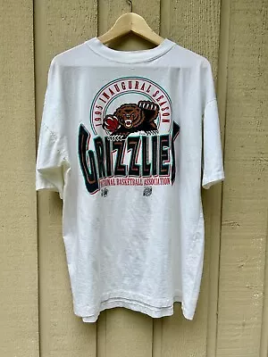 Vintage Vancouver Grizzlies Shirt 1995 • $110.84