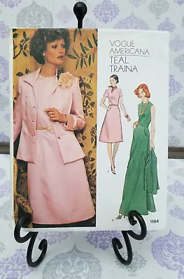 Vintage Vogue Americana Pattern #1184 Designed By Teal Traina Size 16 Uncut FF • $10