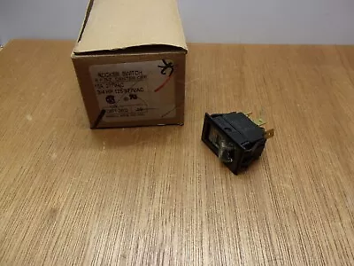 McGill 0871-2602 Lighted 3 Position Rocker Switch SPDT 15A 3/4HP 125-277VAC • $9.80