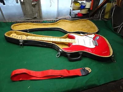 $499.99 • Buy Electric Guitar Squier By Fender Stratocaster Sunburst Made In Korea & Hard Case