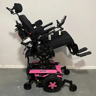 Quantum Edge 3 Power Wheelchairpower Lifttiltrecline legs. Lights • $4500