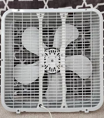 Vintage 3 Speed White Windmere 20  Metal And Plastic Box Fan  • $13.50
