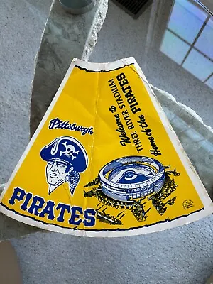 🔥Rare Vintage 1970's Pittsburgh Pirates Stadium Megaphone Popcorn Holder !🔥🔥 • $11.99