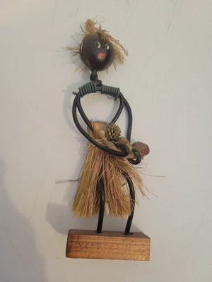 $5 • Buy Primitive Tribal Statue Tiki Figurine Grass Skirt Venezuela 6 