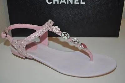 NIB CHANEL 17C Pink Silver Tweed Thong CC Log Charms Slide Sandal Flat EUR 41C • £683.94