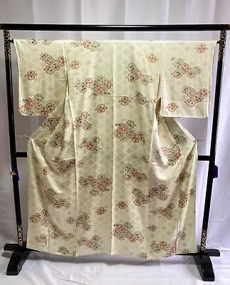 Vintage Japanese Kimono Beautiful Kimono Robe  • $38