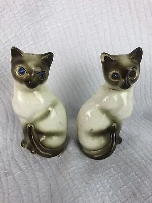 Cat Salt & Pepper Shaker Set Victoria Ceramics Siamese Cat Blue Jeweled Eyes • $11.98