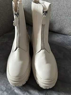 M&S Insolia Cream Chunky Boots Size 8 Brand New  • £9.99