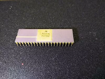 Vintage Purple Ceramic Motorola MC6800L CPU IC - Date Code 7704 Tested Working • $395