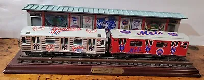 The Danbury Mint The Subway Series Commemorative NY Yankees VS Mets October 2000 • $69.99