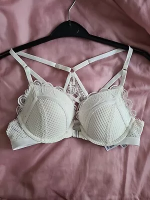 M+S Front Fastening Lace Bra 36A • £2.50