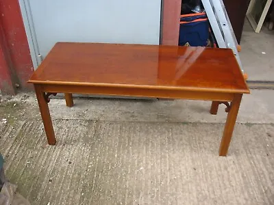 42  LONG 18  WIDE YEW WOOD RECTANGULAR 1-LEVEL COFFEE TABLE + Could Help Deliver • £20