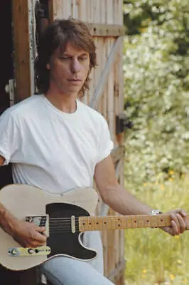 English Guitarist Jeff Beck At Home UK 1984 OLD PHOTO 1 • $9