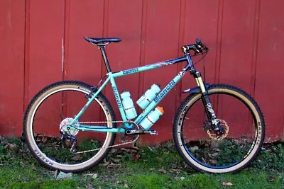 Vintage 2001 BIANCHI GRIZZLY MOUNTAIN BIKE Celeste Shimano Deore XT 17.5  • $1199