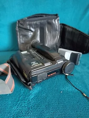 Sanyo 8mm Camcorder Video Camera VM-ES88P *FAULTY* #61113348 • $10