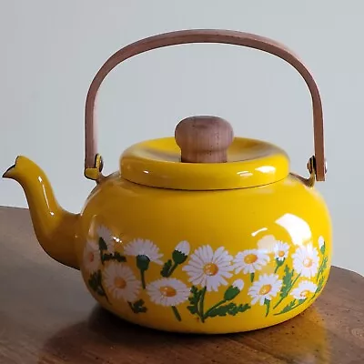 Vintage Yellow Enamel Teapot Wooden Handle Daisy Flowers MCM Retro / READ • $28.99