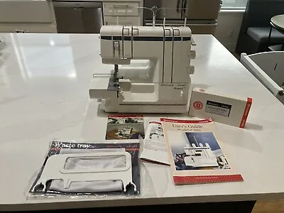 NEW Husqvarna Viking Huskylock 905 Serger W/ Extras As Pictured • $399