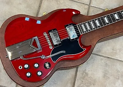 2023 Gibson USA SG Standard '61 Sideways Vibrola Cherry Red • $2000