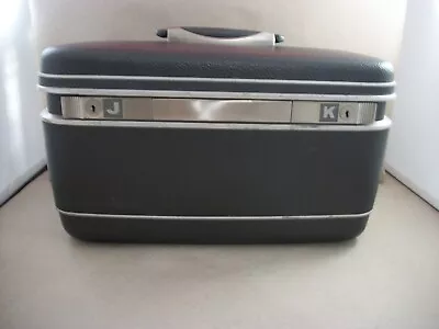 Vintage Samsonite Silhouette Train Case Luggage Makeup Case With Tray & Mirror • $22.46