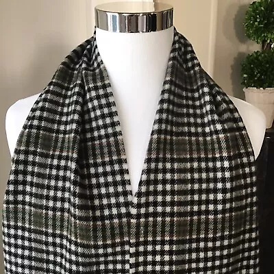 Banana Republic Men Neck Scarf Hunter Green Plaid Black Check Wool Blend Fringe • $24.95