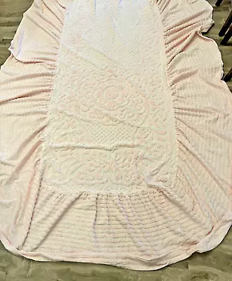 Vintage Cotton Candy Pink Chenille Twin Bedspread • $29.99