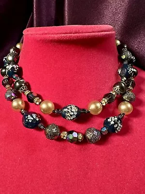 Highly Collectible Vintage 1960’s Vendome Necklace Excellent Condition! • $80