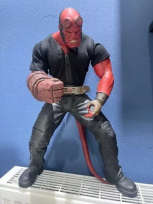 MEZCO Hellboy Series 1 18inch 1/4 Figure Large Scale Red Tail 2004 Action • £69.99