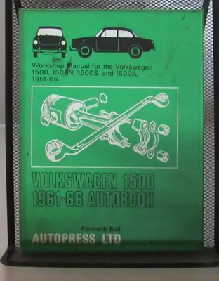 Volkswagen 1500 1961-66 Autobook Autopress LTD 1971 • $17.99