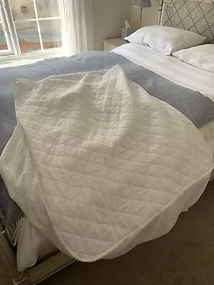 £4 • Buy King Size Mattress Protector