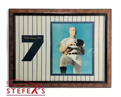 Mickey Mantle 1957 Triple Crown Signed Photo W/ C.O.A.  - AB41024a • $99.99