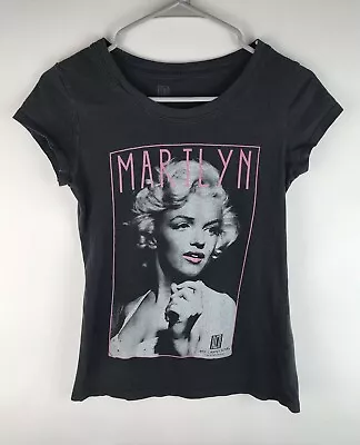 Red Carpet Noir - Womens S Cap Sleeve Casual Black T Shirt - Marilyn Monroe 1985 • $13.49