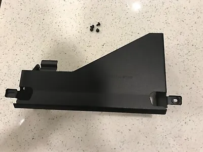 Mercedes Benz C230 C Class 6 CD Changer Mounting Bracket A2038200714WT519 Mc3520 • $25