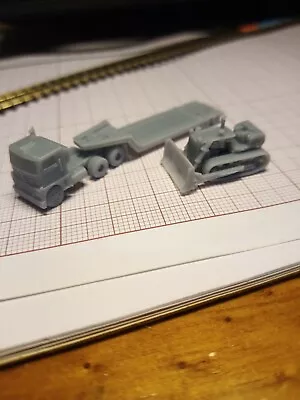 $18 • Buy Z Scale Train Miniature Trator Caterpillar D8 + Diamond T921semi Truck