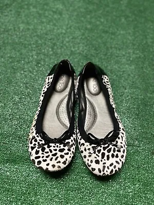 Me Too Women’s Flat Ballet Shoes Size 8 With Back & White Fur Print Hoppy Model • $5