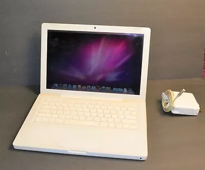 Apple MacBook A1181 13 Inch Laptop - MC240LL/A (May 2009) W Power • $98