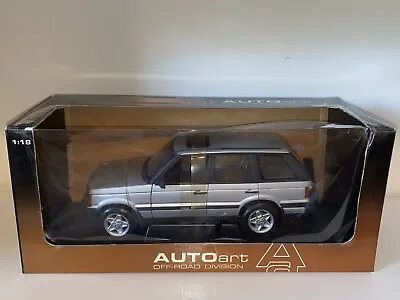 1:18 Autoart Land Rover Range Rover • $219