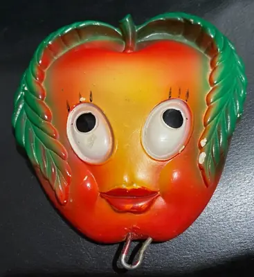 Vintage Anthropomorphic Apple Peach Fruit Face Plaster Wall Hook Chalkware 1970 • £19.29