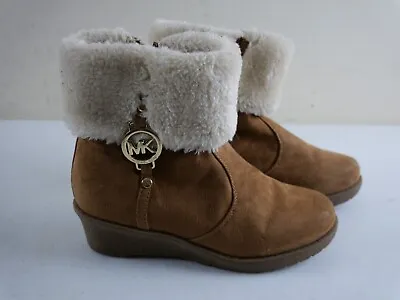 MICHAEL KORS 'Wendy' Women's Youth 2M Faux Brown Suede & Fur Zippered Boots EUC • $29.99