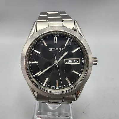 VTG Seiko Watch Men 37mm Black Dial Silver Tone Daydate Round 7N43-9070 New Batt • $29.99