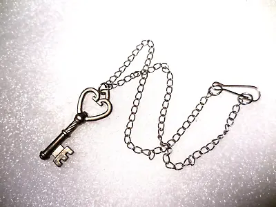 KEY Pendant Silver Tone Chain Necklace Vintage Jewelry • $9.99