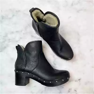 UGG Womens Cam II Sheepskin Lined Black Leather Clog Boots Sz 9 • $95
