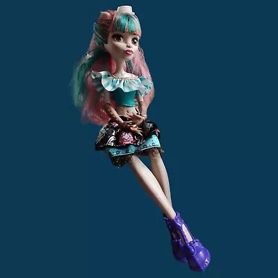 Monster High Shriekwrecked Nautical Ghouls Rochelle Goyle Doll 2015 • $39.95