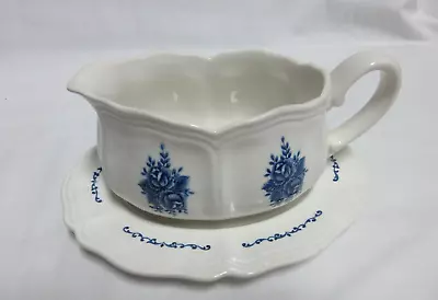 Mayhill Federalist Ironstone GRAVY BOAT/PLATE Japan White Blue Floral Scalloped • $14.99