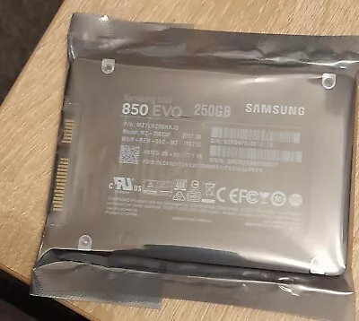 Samsung MZ75E250 250 GB 2.5 Inch Internal Solid State Drive • £20